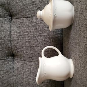 Pfaltzgraff creamer and sugar bowl